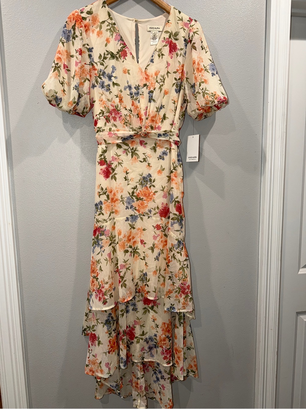Vivid Aura Cream Floral High-Low Layered Dress Size 8 BNWT
